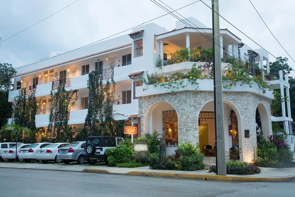 Aparthotel Livetulum